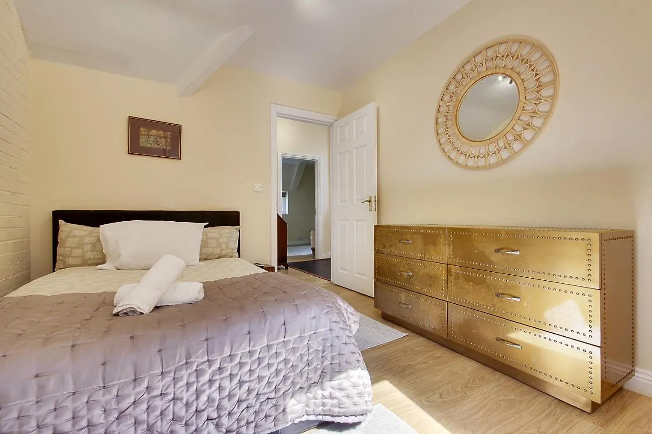 Talbot Woods Villa Bournemouth Holiday home